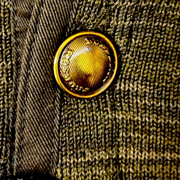 Sophisticated Burberry Men’s Sweater Size Large. - Picture 9 of 9